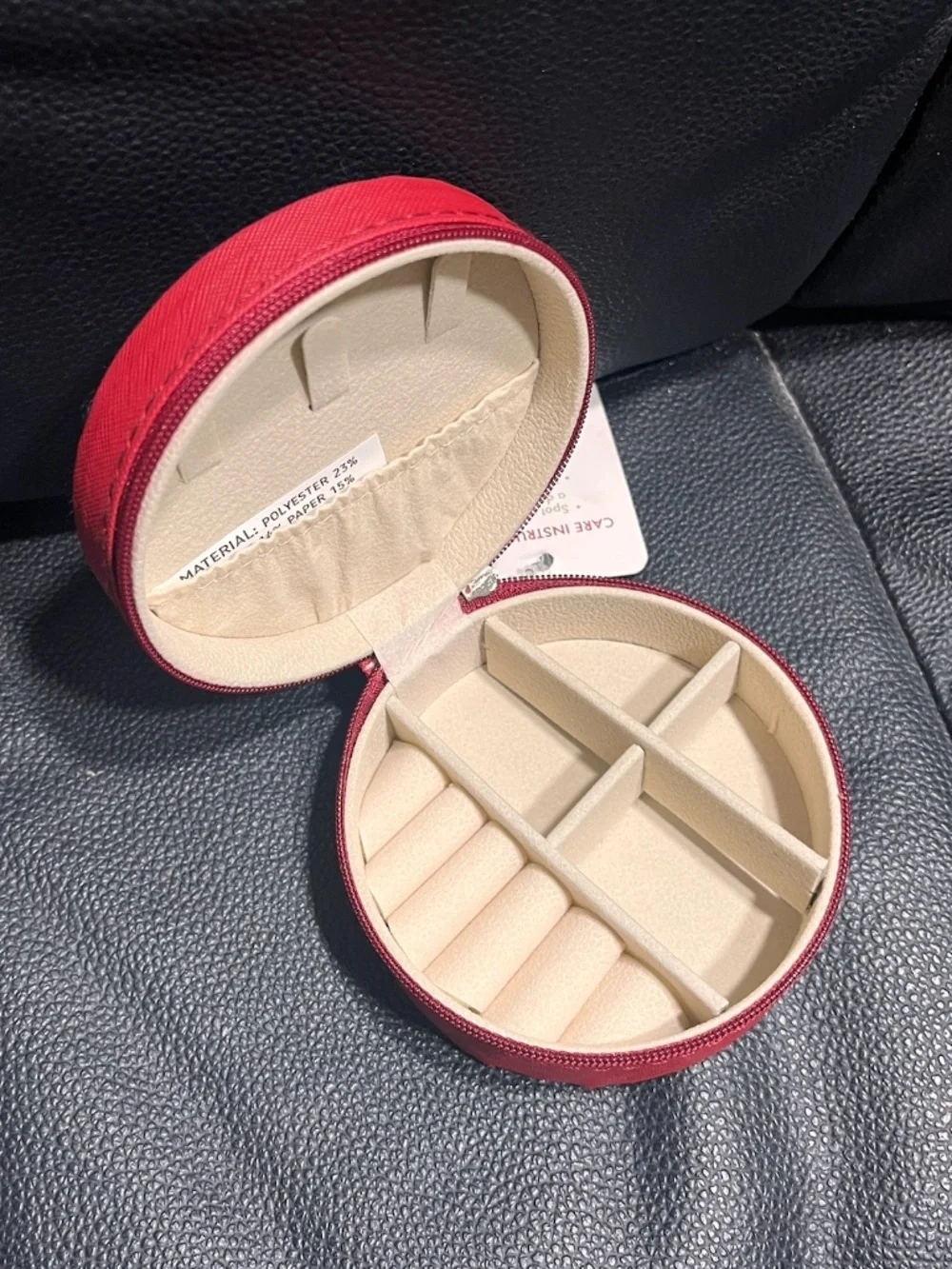 Red Round Jewelry Travel Case • NEW •